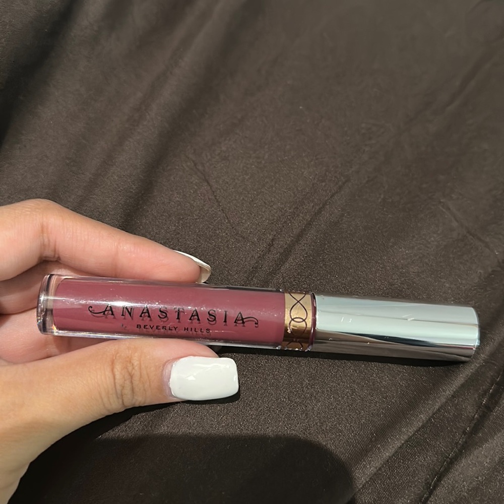 Anastasia Liquid Lipstick Trust Issues